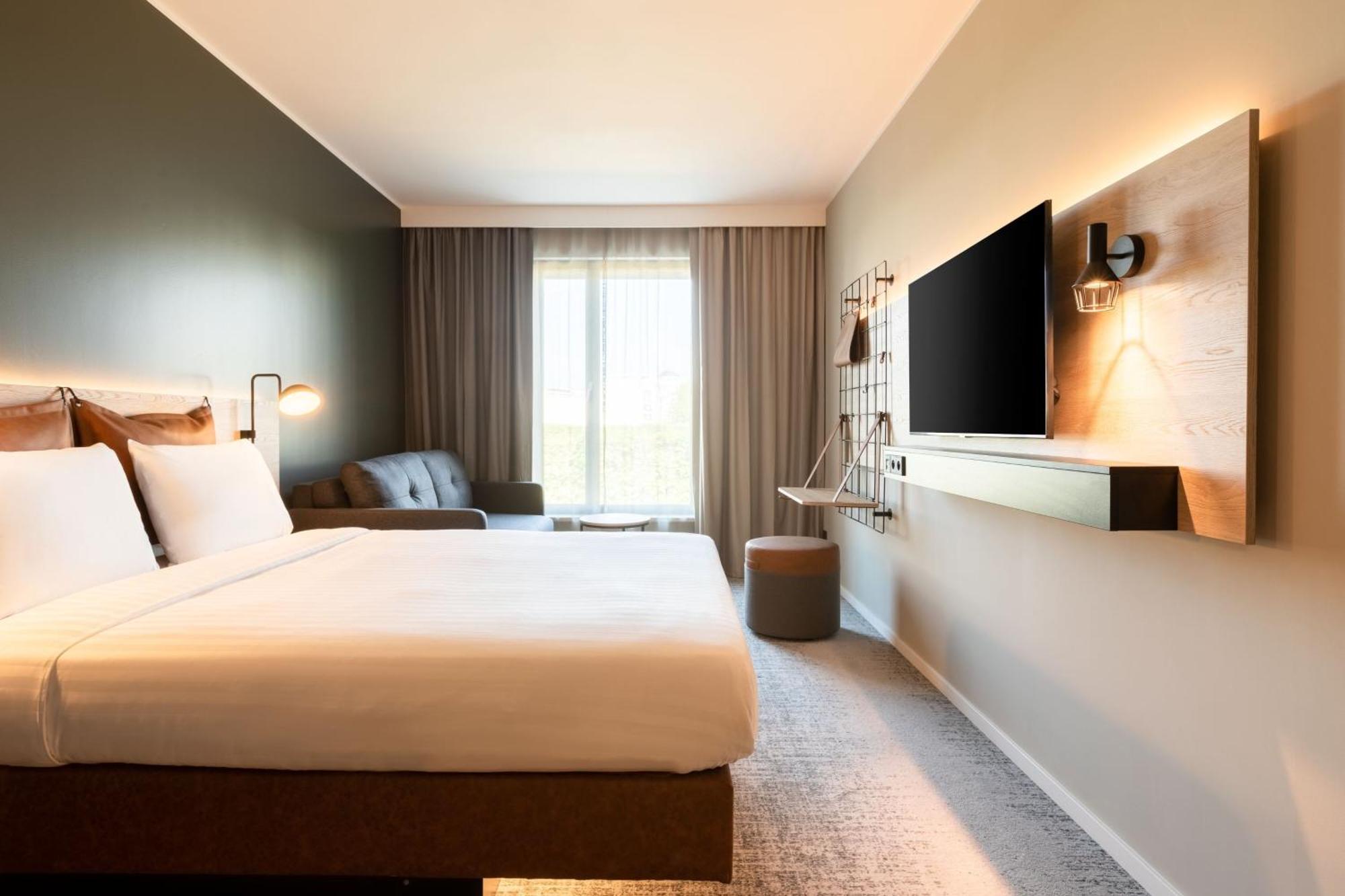 Moxy Paris Val D'Europe Hotel Montevrain Exterior photo